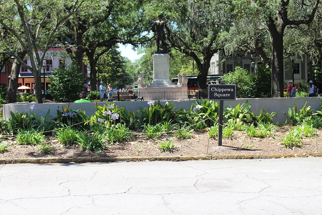 Chippewa Square, photo 3
