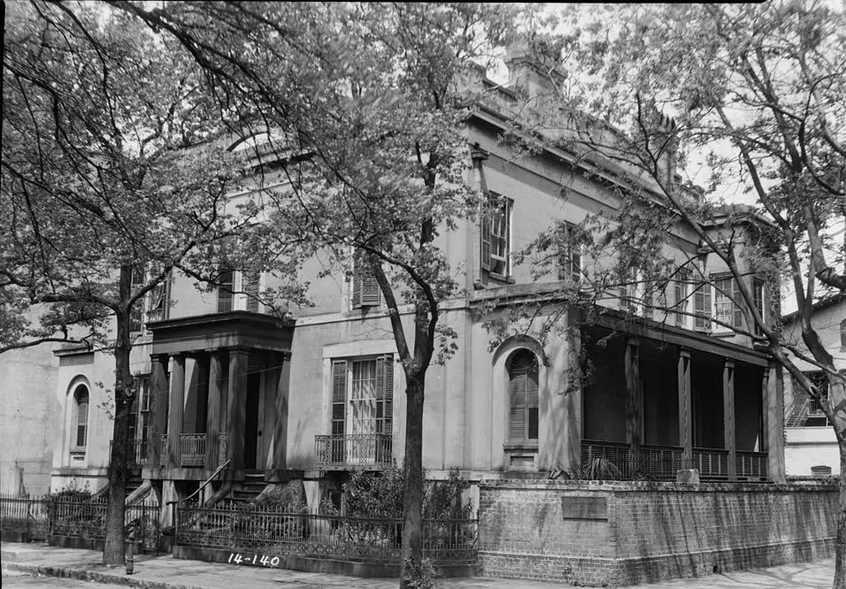 Sorrel-Weed House, photo 3